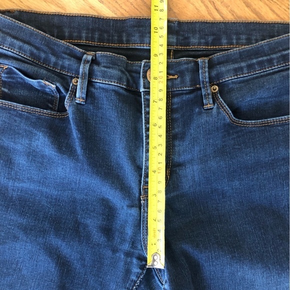 BDG Classic Denim Wash Twig Mid Rise Jeans size 30 - Picture 3 of 8